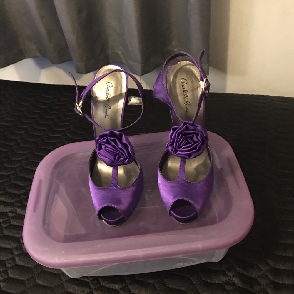 High heel sandals